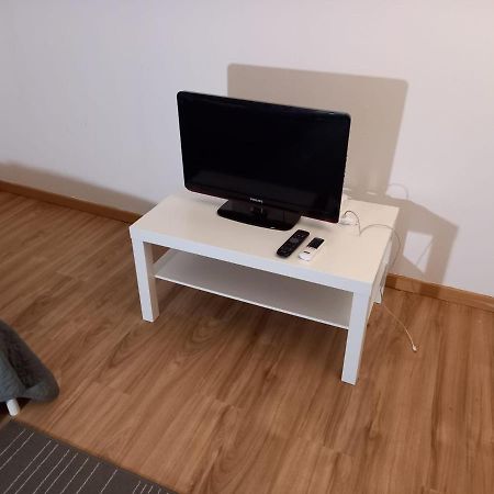 3 Hebergements - Au 1Er Etage 1 Appartement 2 Pieces Et Au 2Eme Etage Un Logement De 2 Chambres Louees Separement Avec Coin Cuisine Et Toilettes A Partager- Dans Pavillon Au Pied Du Rer B A 5 Minutes De Paris Et 30 Mn Stade De France Cachan Ngoại thất bức ảnh